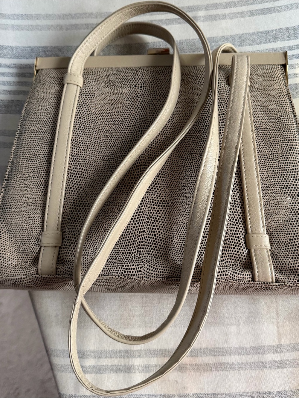 Vintage Beige Textured Eel-skin Leather Crossbody Bag
